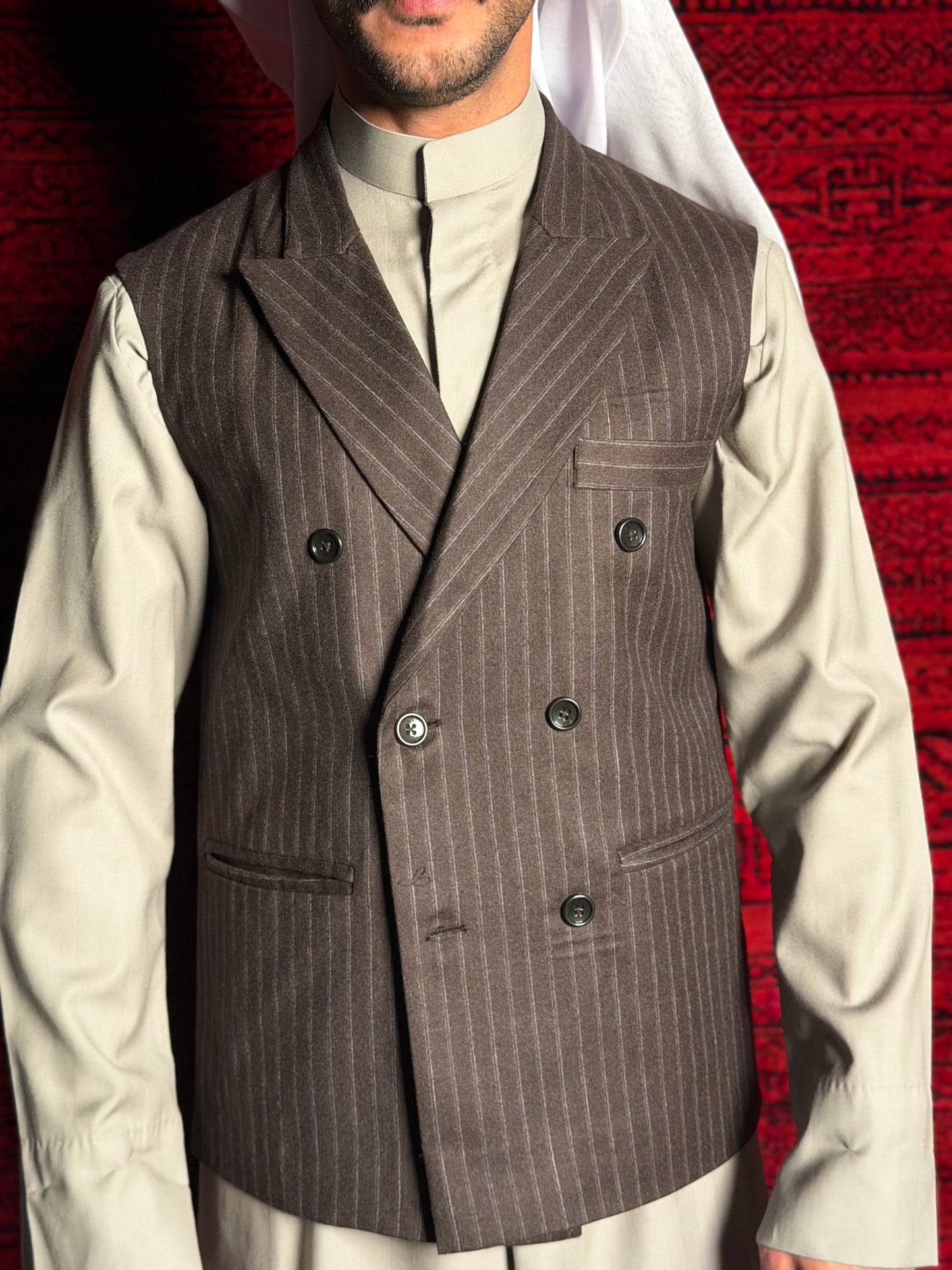 Amalfi Vest (BROWN) 2025