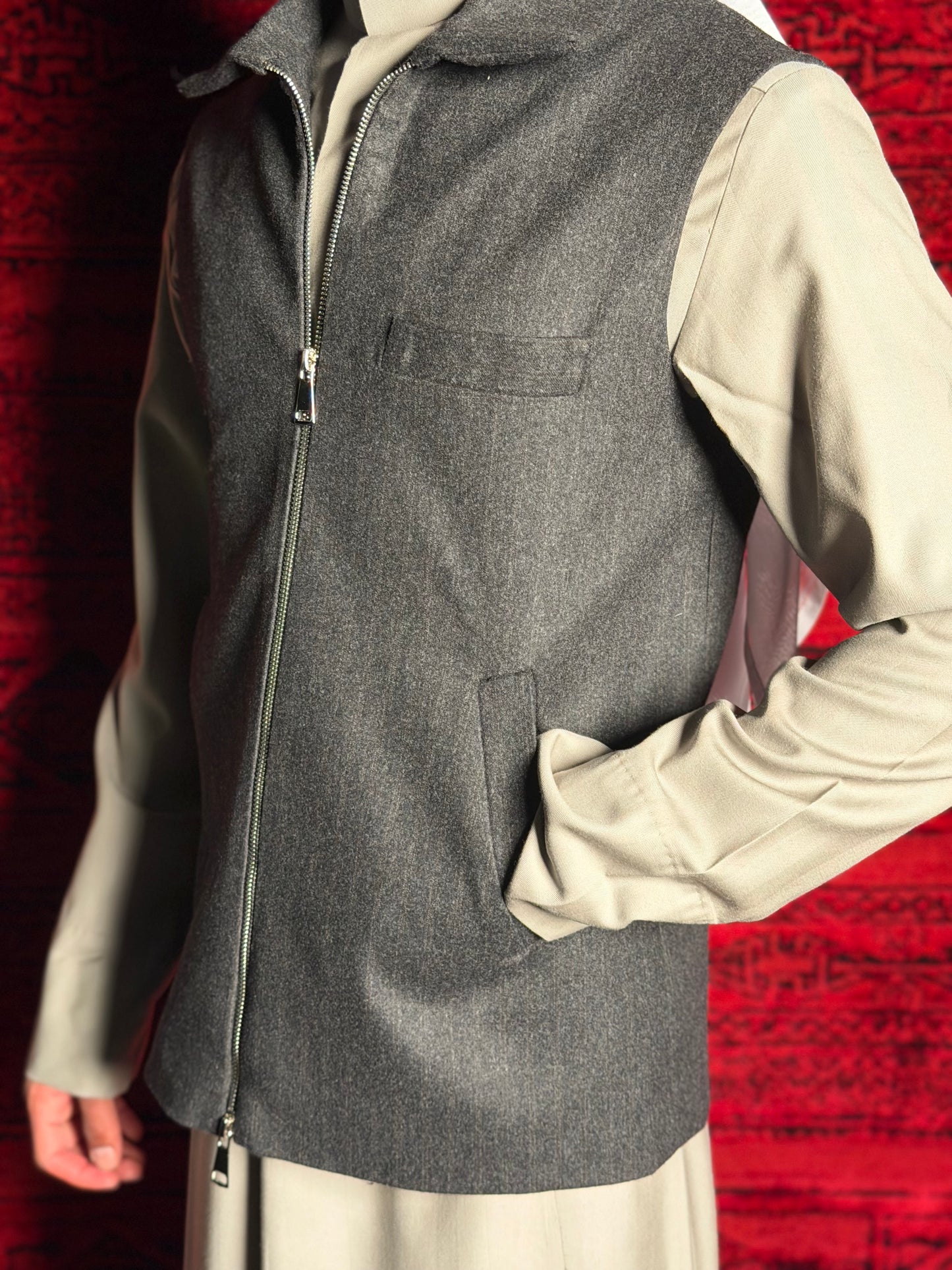 Modena Vest (Black) 2025